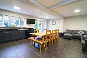 Photo 17- click for photo gallery